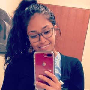 Meet your Posher, Lidia